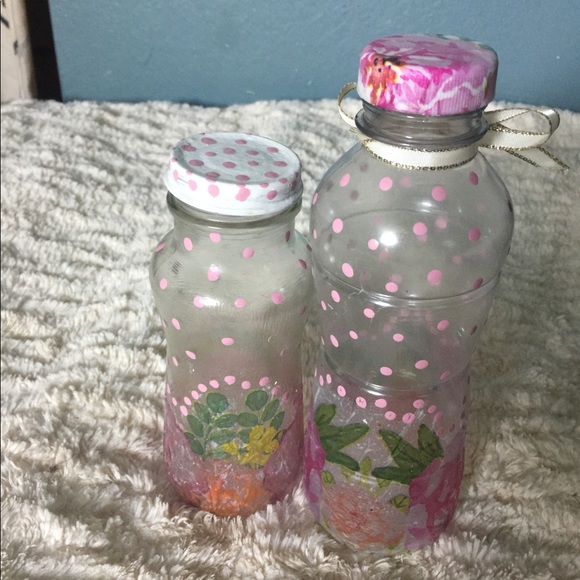 Containers - Picture 3 of 3